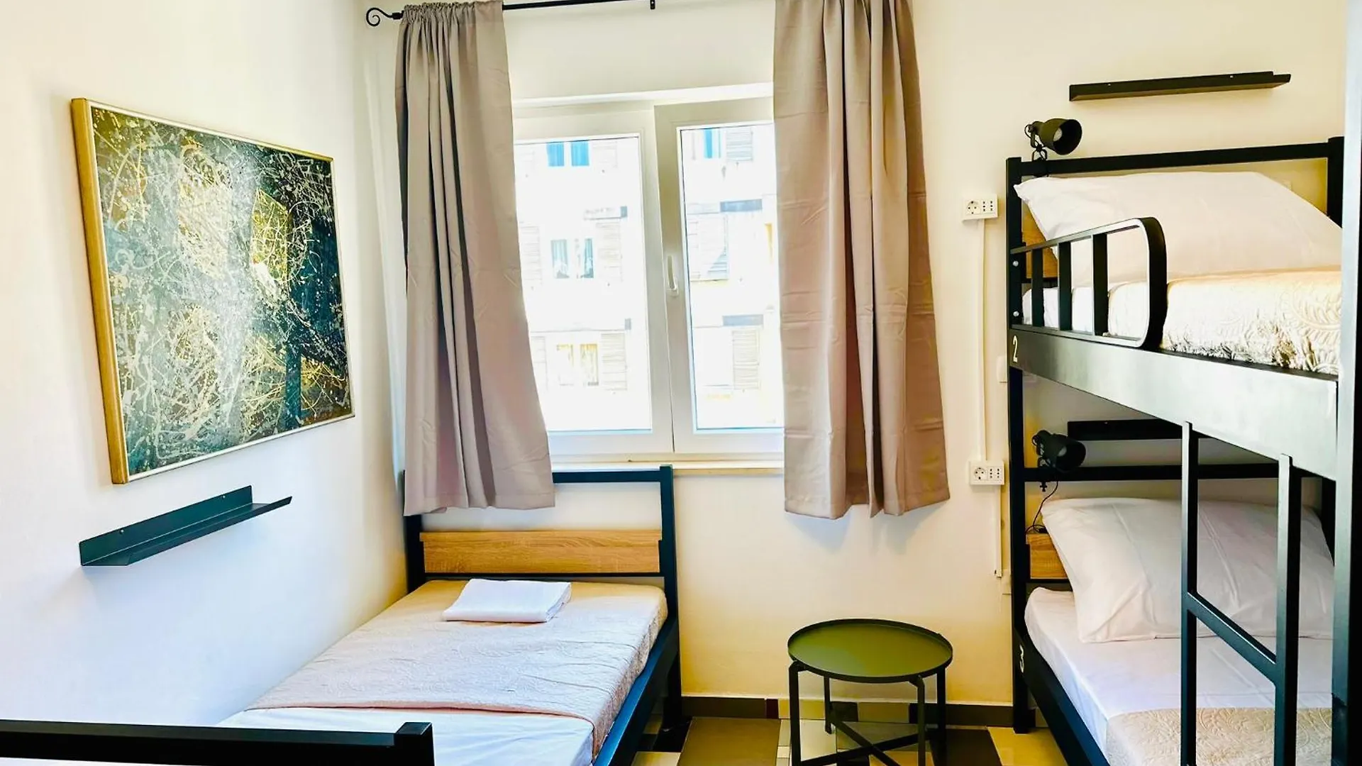 Hostel Art & Joy Pula