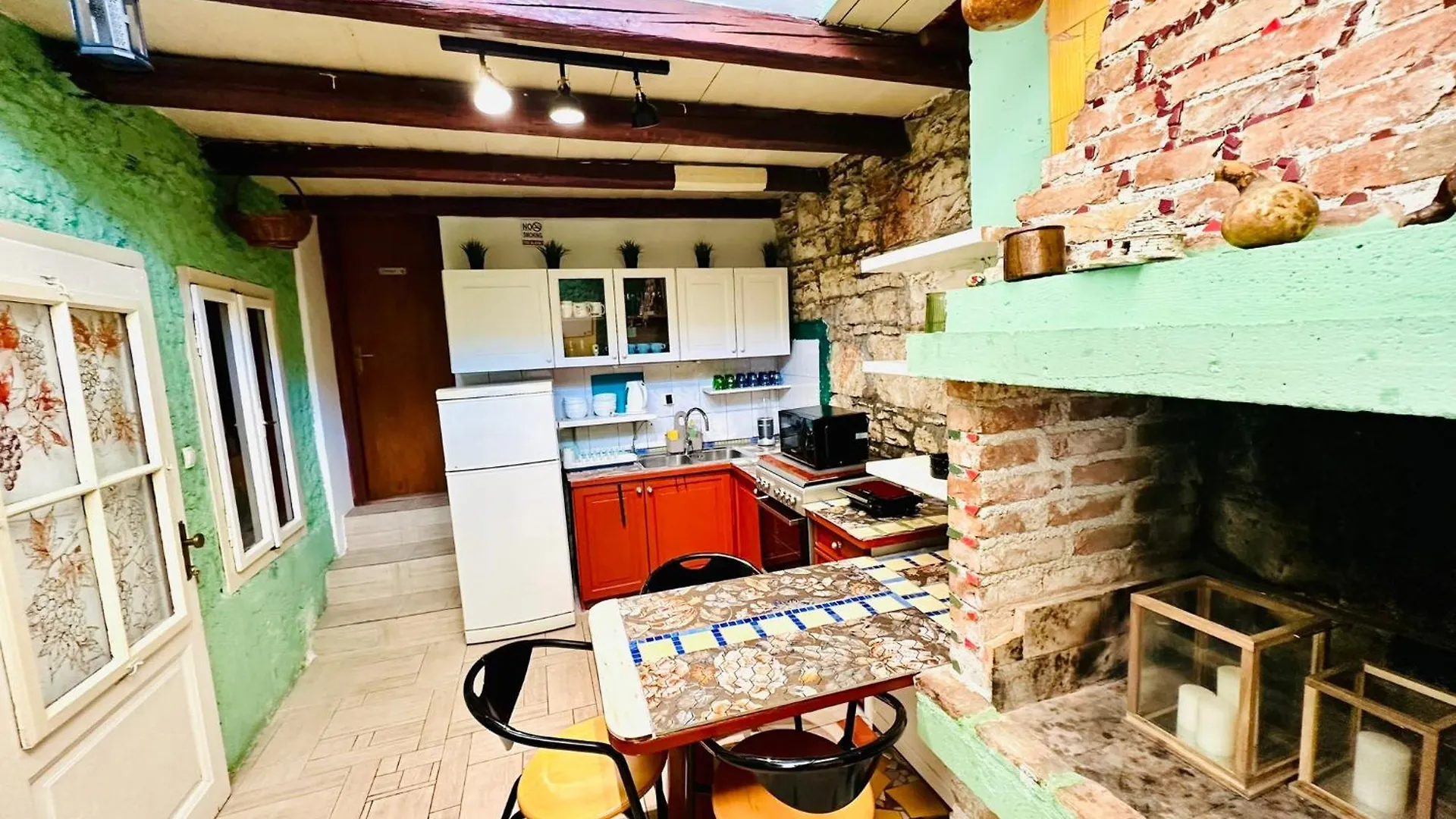 Hostel Art & Joy Pula
